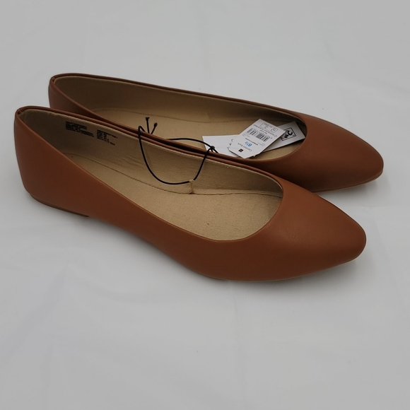 Time & Tru (Tan) Shoes - Picture 2 of 3